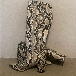 Snakeskin knee Boots